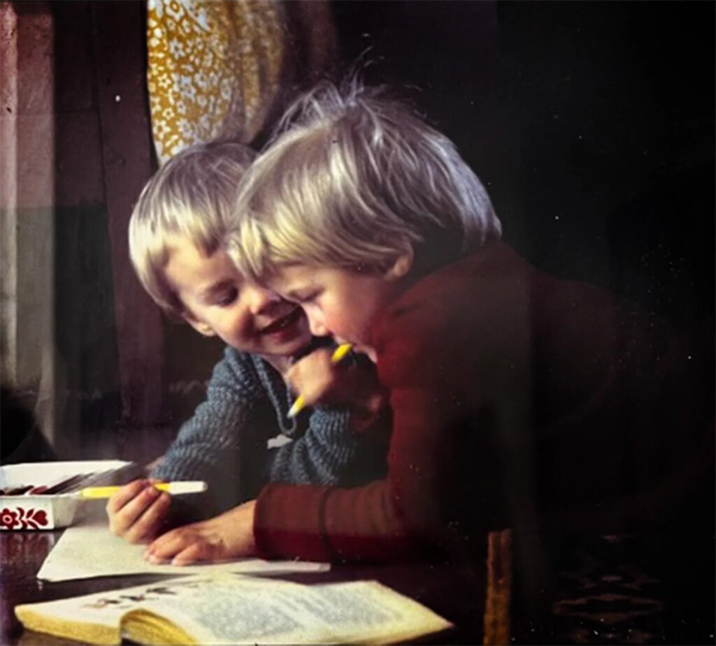 Riikka and Reetta creating together